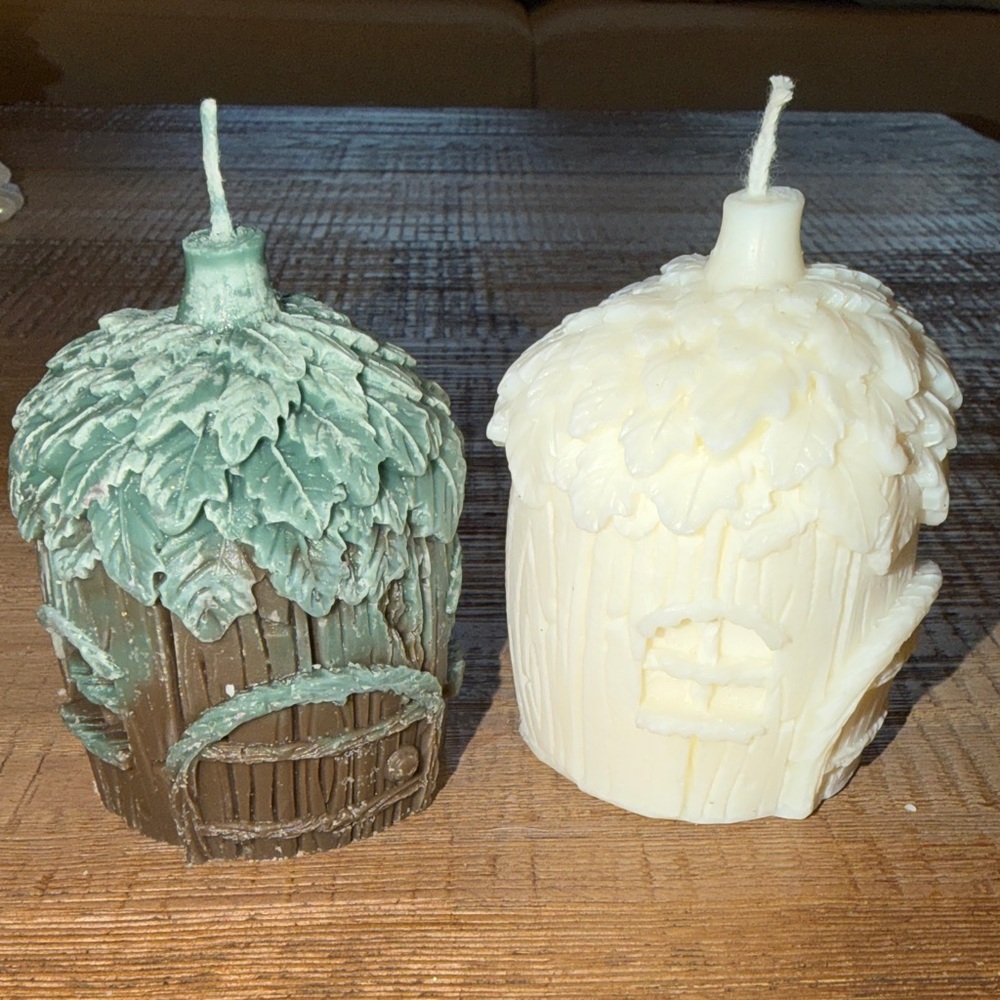 Charming Forest Cottage Candle Set - Green and White